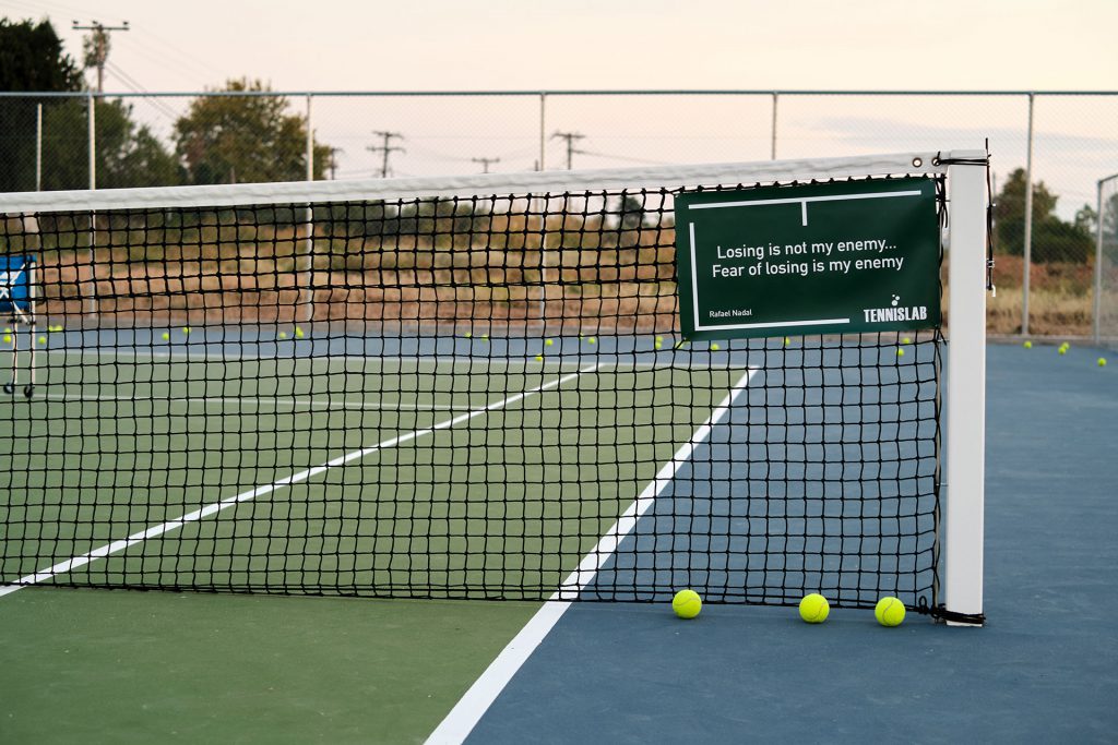 Γήπεδο τένις 7 στρώσεων Tennis Lab Cosmos Θεσσαλονίκη